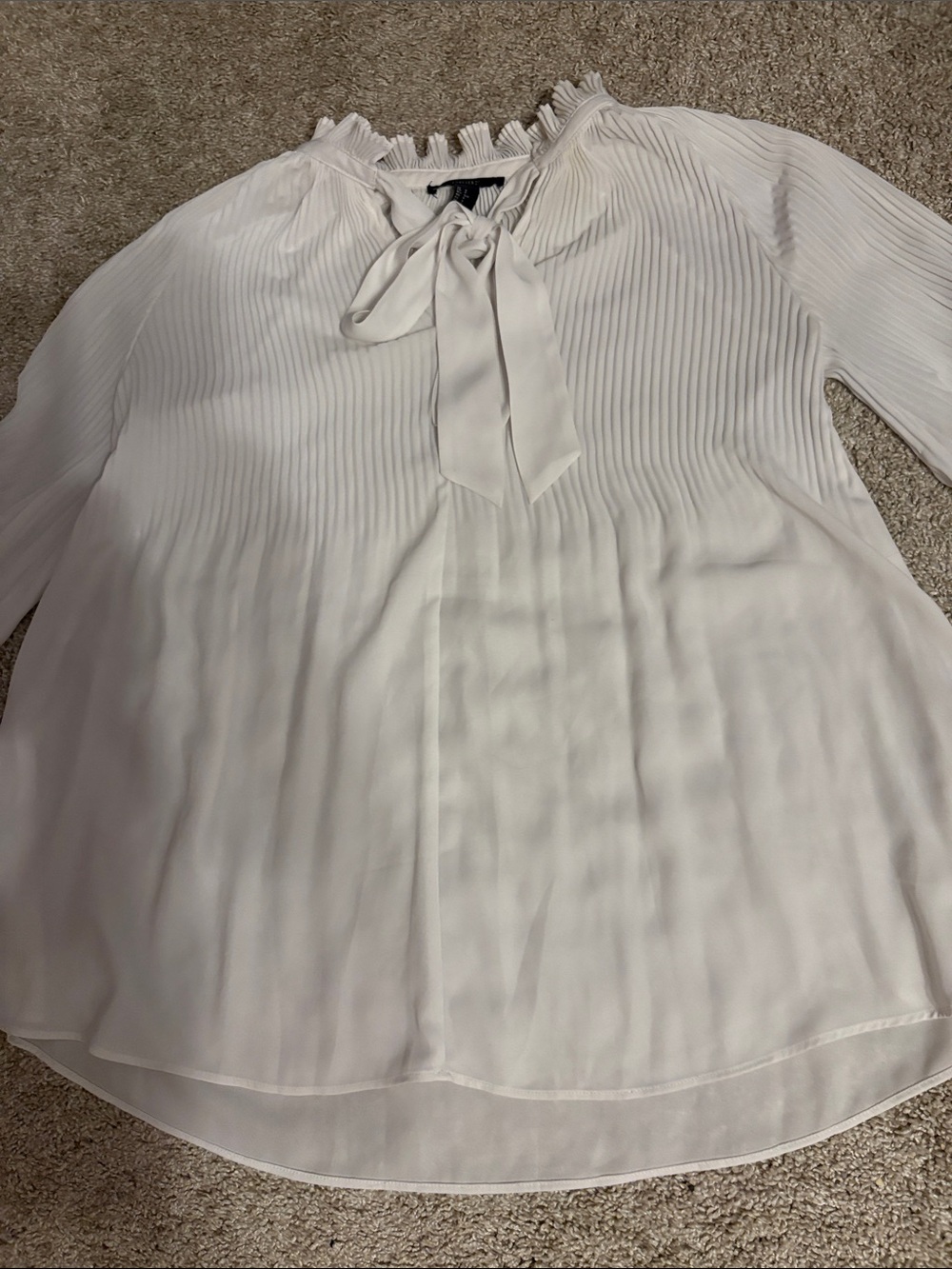 Forever 21 White Pleated Tie-Neck Blouse